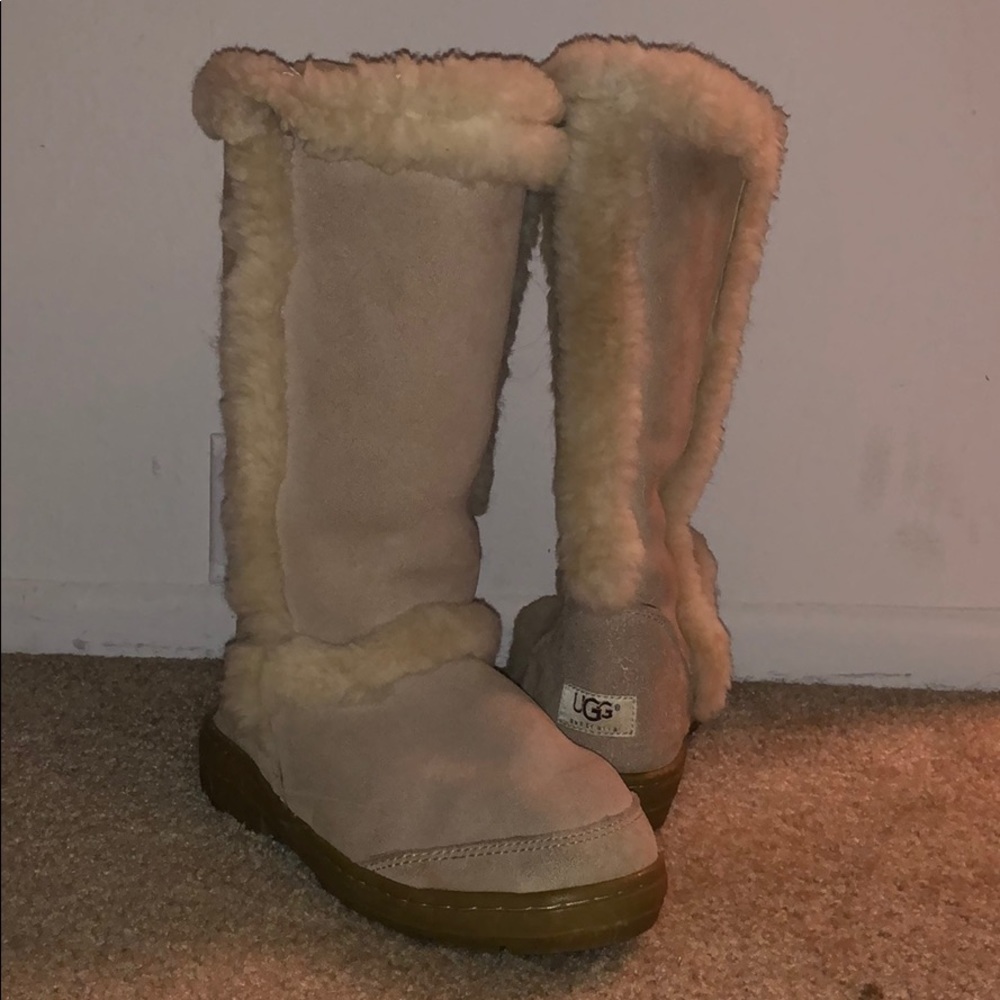UGG’s Tall Tan Boots size 7 women’s